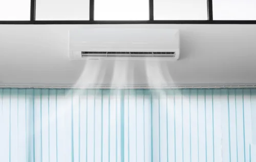 Air conditioning unit mounted on the wall